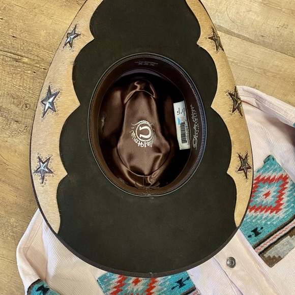 Charlie 1 Horse Accessories - Charlie 1 Horse "Almost Famous" cowboy hat Sz 7
